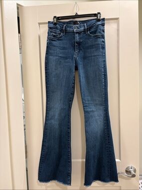 MOTHER Weekender Fray ‘Mint Condition’ Wash Color— like New!! STRETCH— Size 28